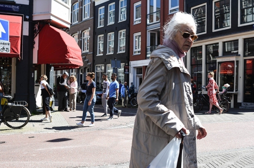Living apart together (The Netherlands, 2018)